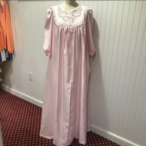 Vintage ODETTE BARSA Pink Nightgown and Robe set